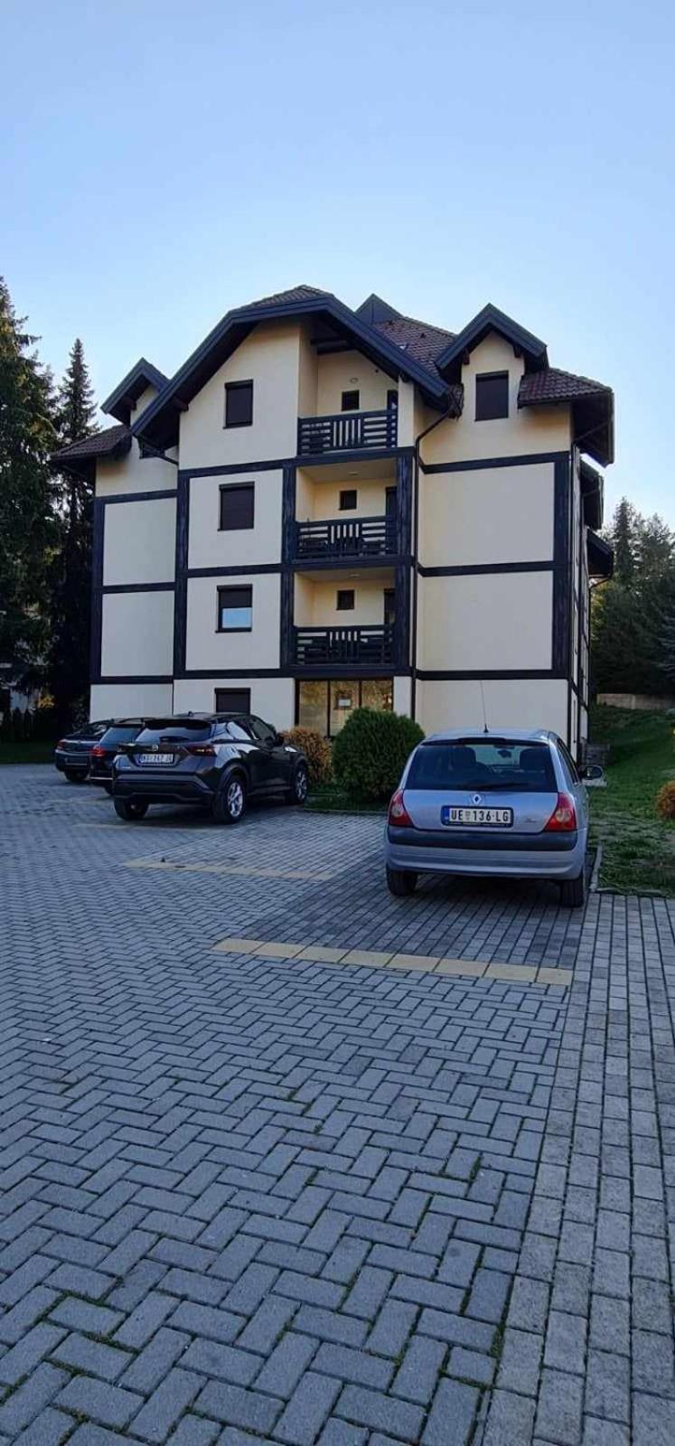 Pikolo Apartment